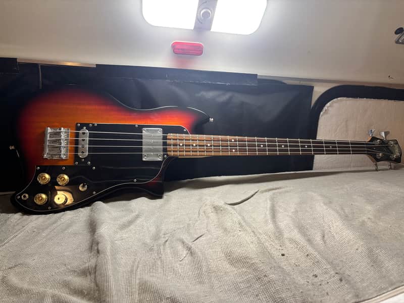 Eastwood Magnum Electric Bass Guitar Sunburst image 1