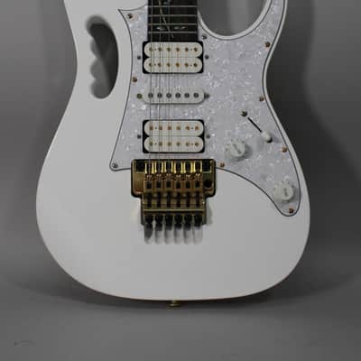 Ibanez JEM7VP Steve Vai Signature with Rosewood Fretboard 2004 - 2019 White image 2