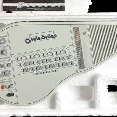 1984 Suzuki OM-84 Omnichord With Owners Manual Electronic Autoharp image 3