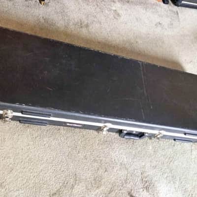 Road Runner Bass Hard Shell Case image 4