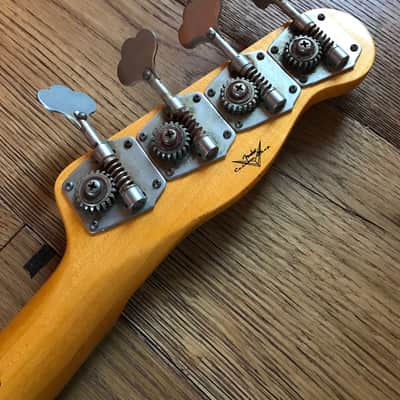 Fender Limited Edition 1955 Relic Precission Bass Left Handed 2015 Two Colour Sunburst image 12