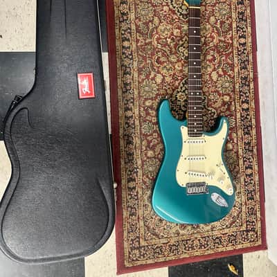 Fender American Standard Stratocaster with Matching Headstock, Rosewood Fretboard 1995 - Ocean Turquoise image 2