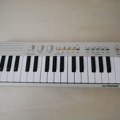 Yamaha • PS-1 Portasound Keyboard (1980) w/Carrying case image 10