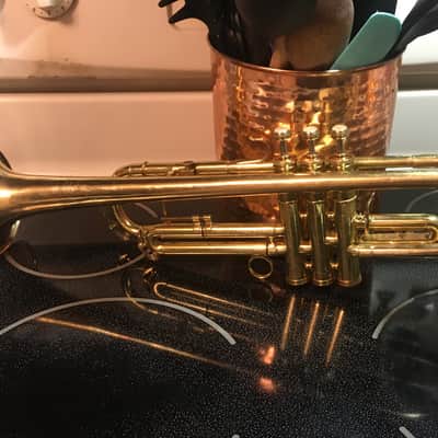 SUMMER DEAL CONN TRUMPET RARE 8B 1934 GUSTAT SYMPHONY GRAND COMPRESSION FINE NO BAD DENTS OR PRIOR REPAIRS , OK CASE , MUTES , MOUTHPIECE image 2