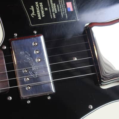 FENDER "American Vintage II 1977 Telecaster Custom, Rosewood Fingerboard, Olympic White" HARDCASE image 15