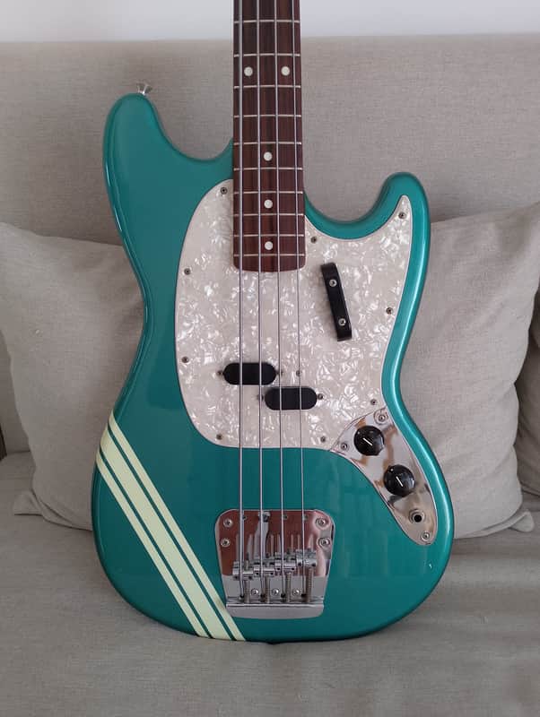 Fender Mustang Bass