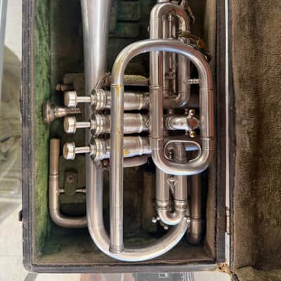 J.W. York & Sons Professional Cornet 1910 - Silver with gold inner bell image 1