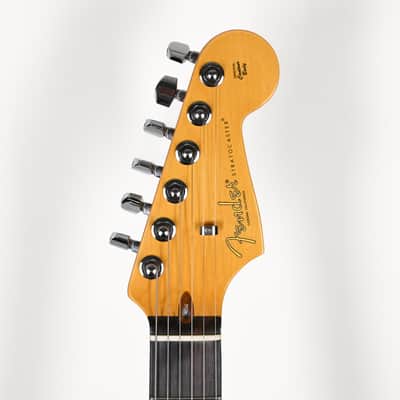 Fender American Professional II Stratocaster HSS- Miami Blue 2025 (US25106880) image 8