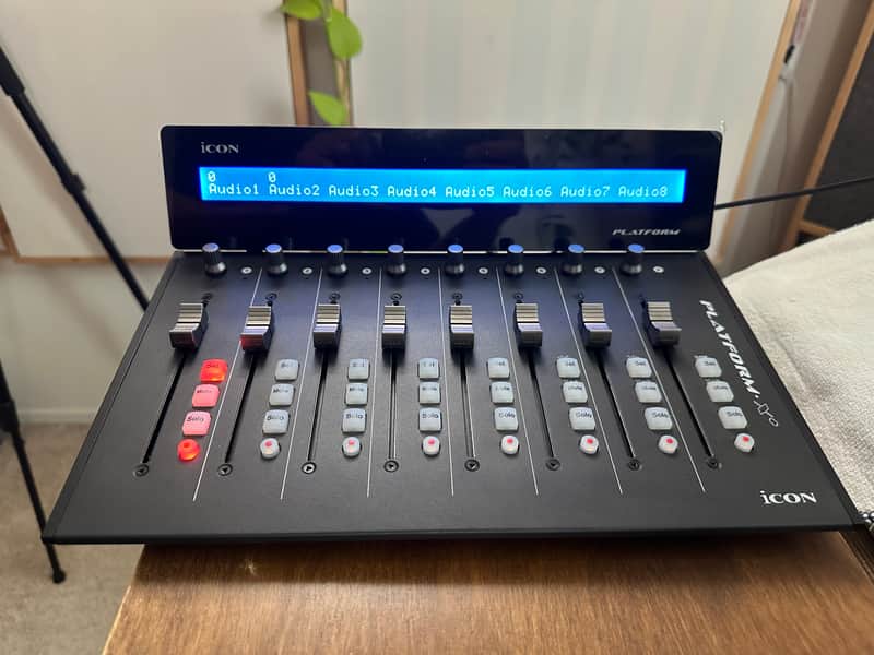Icon Platform X+ 8-Channel DAW Control Surface Extender 2010s - Black image 1