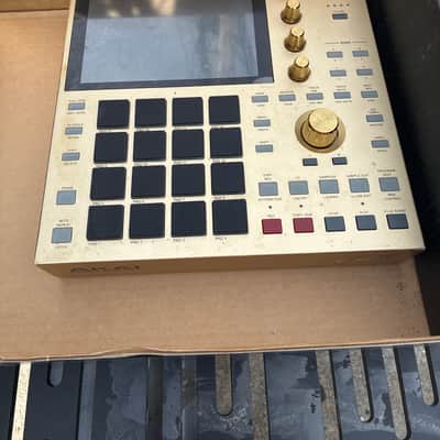 Akai Special gold edition 2020 - Gold image 2