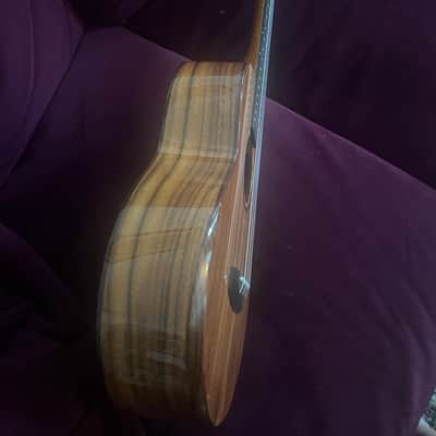 Kala Acacia Contour Baritone Ukulele - Gloss image 9