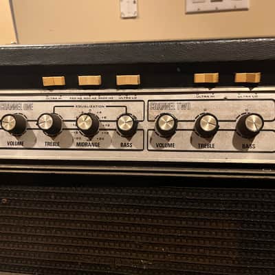 Ampeg SVT "Curved Line" 300-Watt Bass Amp Head 1975 - 1979 - Black image 4