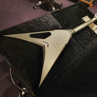 Dave Mustaine's personal Prototype King V built by Dean Guitars USA Custom Shop to launch the VMNT image 14