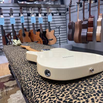 Fender American Special Telecaster with Maple Fretboard 2013 - Olympic White Bild 19