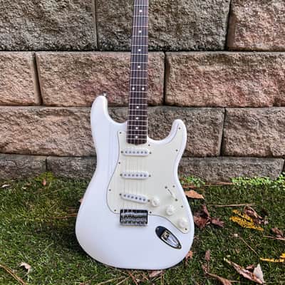 Mario Martin Stratocaster 2021 - White image 1