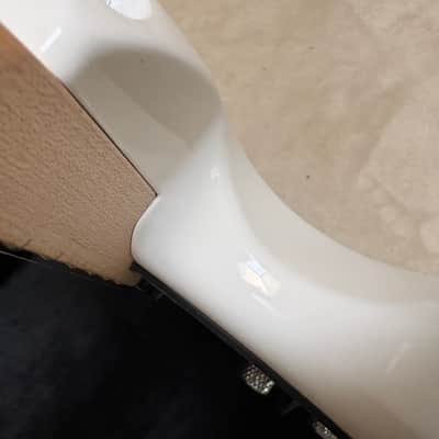 Charvel MJ So-Cal Style 1 HSS FR M, Maple Fingerboard - Snow White image 4