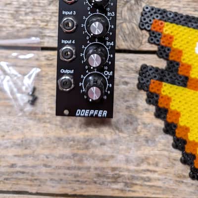 Doepfer A-138bV "EXP" Mixer with Logarithmic Pots Vintage Edition - Black image 3