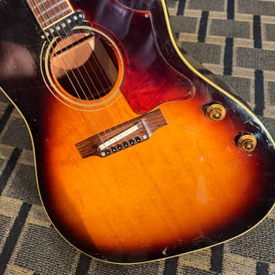 Gibson J-160E 1965/66 - Sunburst image 9