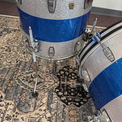 Ludwig Classic Maple Fab Outfit 3-Piece Shell Pack Silver-Blue-Silver Triband image 7