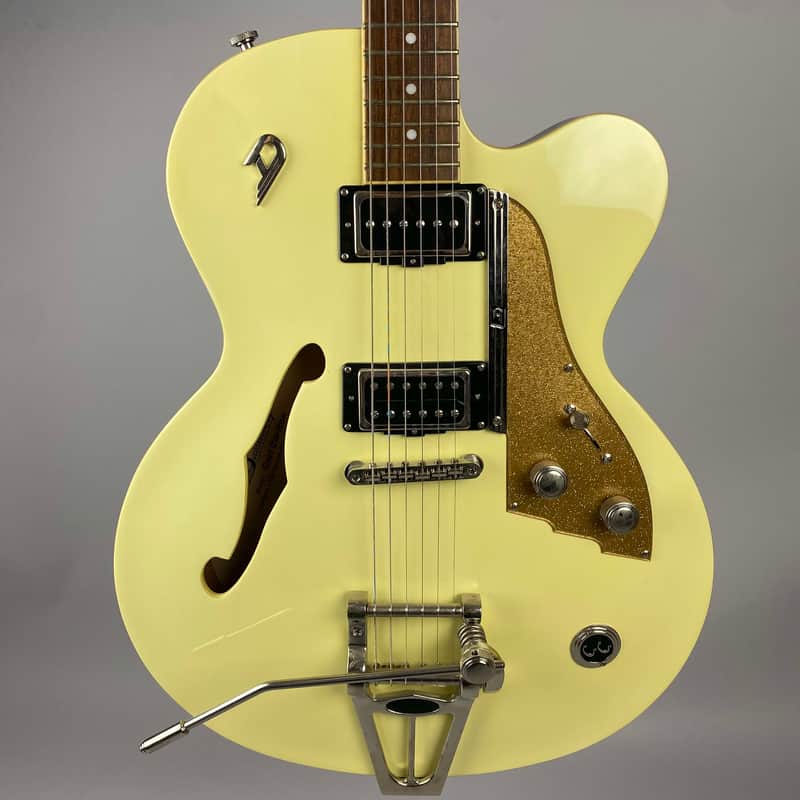 Duesenberg Carl  Carlton  Signature Model! in Cadillac Green , with Tremelo and Original Duesenberg Hardshell Case image 1