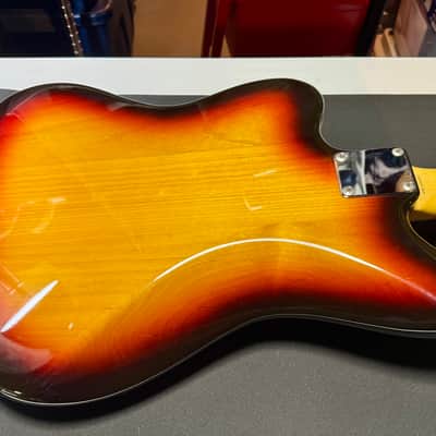 Fender JM66-80 Jazzmaster 2003 - Sunburst image 8
