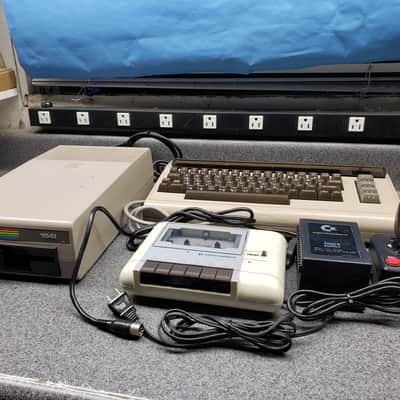 Commodore 64 Computer and Peripherals All Working image 13