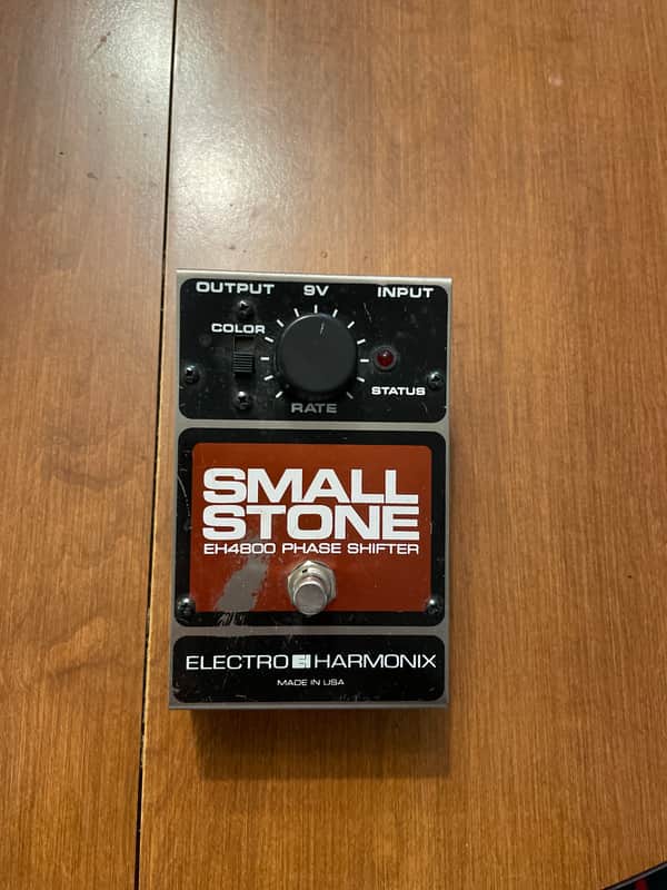Electro-Harmonix Small Stone EH4800 Phase Shifter | Reverb Canada