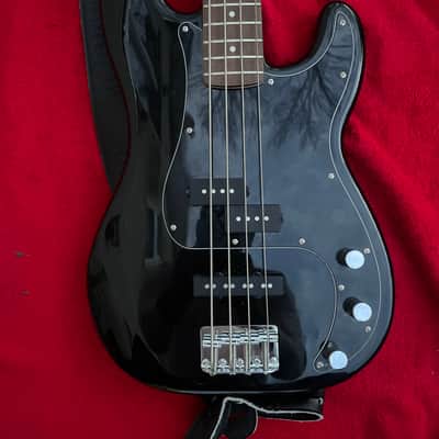 Fender Squire precision bass 2022 - Black image 2