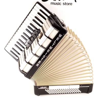 Immagine Top German Made Accordion Weltmeister Amigo 80 bass,8 sw.+Original Case+Straps~Akkordeon~Fisarmonica - 7