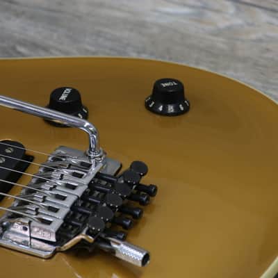 AWESOME! Peavey Wolfgang 2002 Gold Top + OHSC image 16