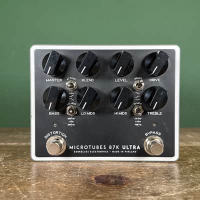 Darkglass Electronics Microtubes B7K Ultra V2 Bass Preamp with Aux In 2019 - Present - Black image 2