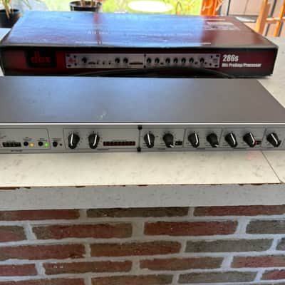 dbx 286s Microphone Preamp Processor 2010s - Silver image 1