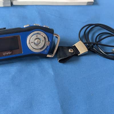iRiver T10 1gb Blue Digital mp3 Player image 7