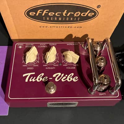 Effectrode Tube-Vibe (Analog Chorus, Vibrato, & Uni-Vibe-type effects) image 2