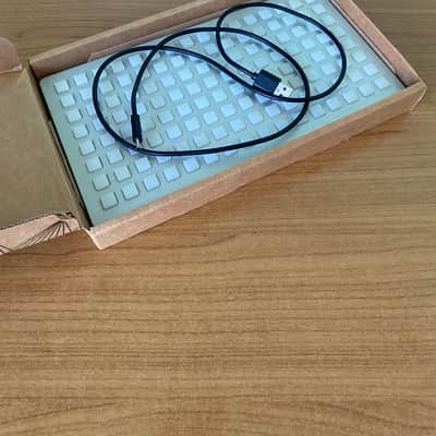 Monome 128 Grid 2021 - USB-C image 3