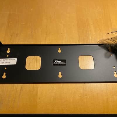 Middle Atlantic 19" 2U Vertical Panel Mount Rack image 1