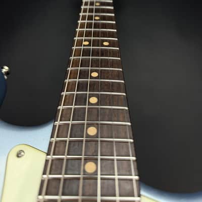 Fender Ultra Luxe Vintage '60s Stratocaster - Ice Blue Metallic image 5