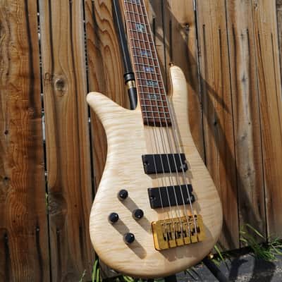 Spector USA NS-5XL - Curly/Flame Solid Wings Oil Finish Left-Handed 5-String Bass Guitar w/ Black Tolex Case (2023) image 6