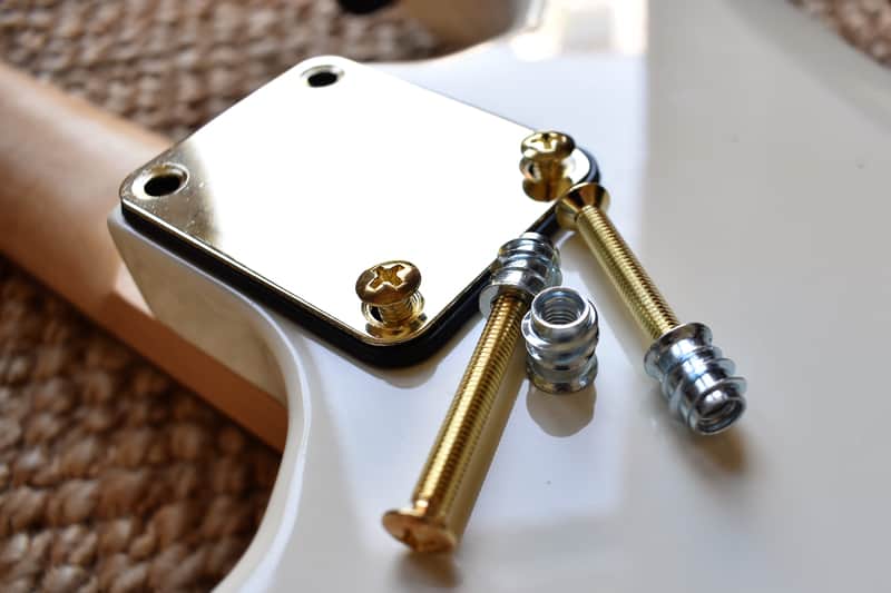 Nectite Machine Screws and Threaded Inserts for Bolt-On Necks Stainless Steel imagen 1