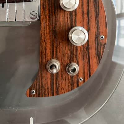 Ampeg Dan Armstrong Lucite Guitar 1969 - Clear image 2