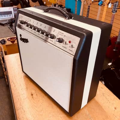 Supro Airwaves 1825RT Tube Guitar Combo Amp image 4