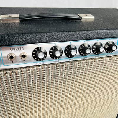 Fender Deluxe Reverb Silver Panel 1x12" Combo Amplifier 1976 - Black image 4