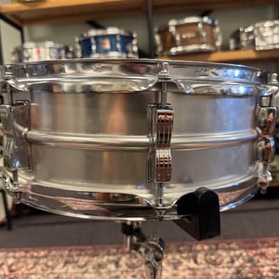 Ludwig No. 404 Acrolite 5x14" 8-Lug Aluminum Snare Drum with Keystone Badge from 1965 image 5