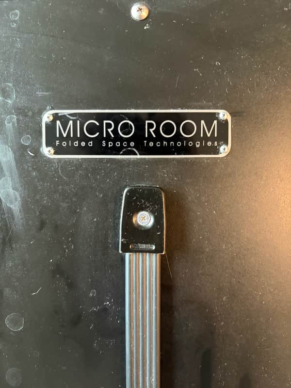 Folded Space Technologies Micro Room Silent Speaker -  Isolation Cabinet 2021 Black image 1