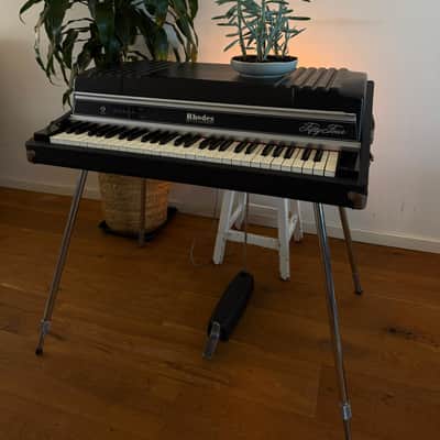 Rhodes Mark II Stage 54-Key Electric Piano 1981 - Rare - 2nd owner - Mint image 3
