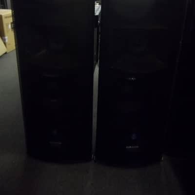 Mackie SA-1232 Tri-Amplified Active Sound Reinforced Dual 12" Speakers Black image 11