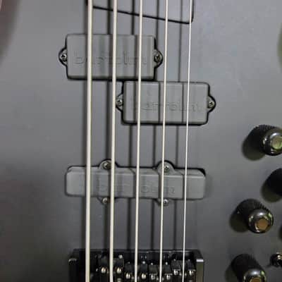 MTD Lynn Keller Signature 532-24 Short Scale 5-String Bass | 32" Scale image 4