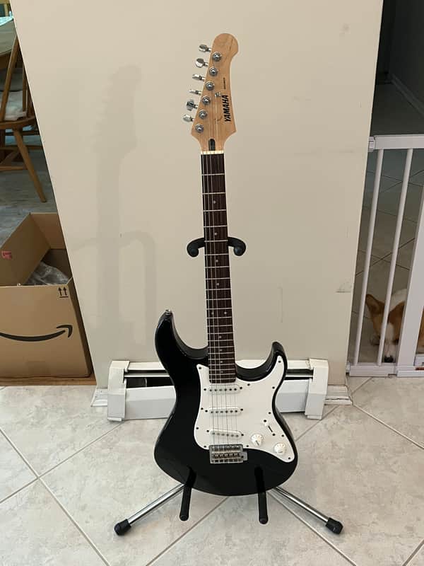 Yamaha EG303 image 1
