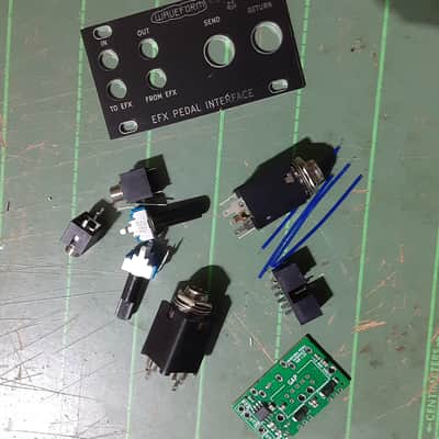 Waveform Magazine 1U EFX Pedal Interface Effects Pedal Adapter 14HP Module Assembled image 3