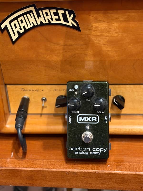 MXR Carbon Copy Analog Delay Green